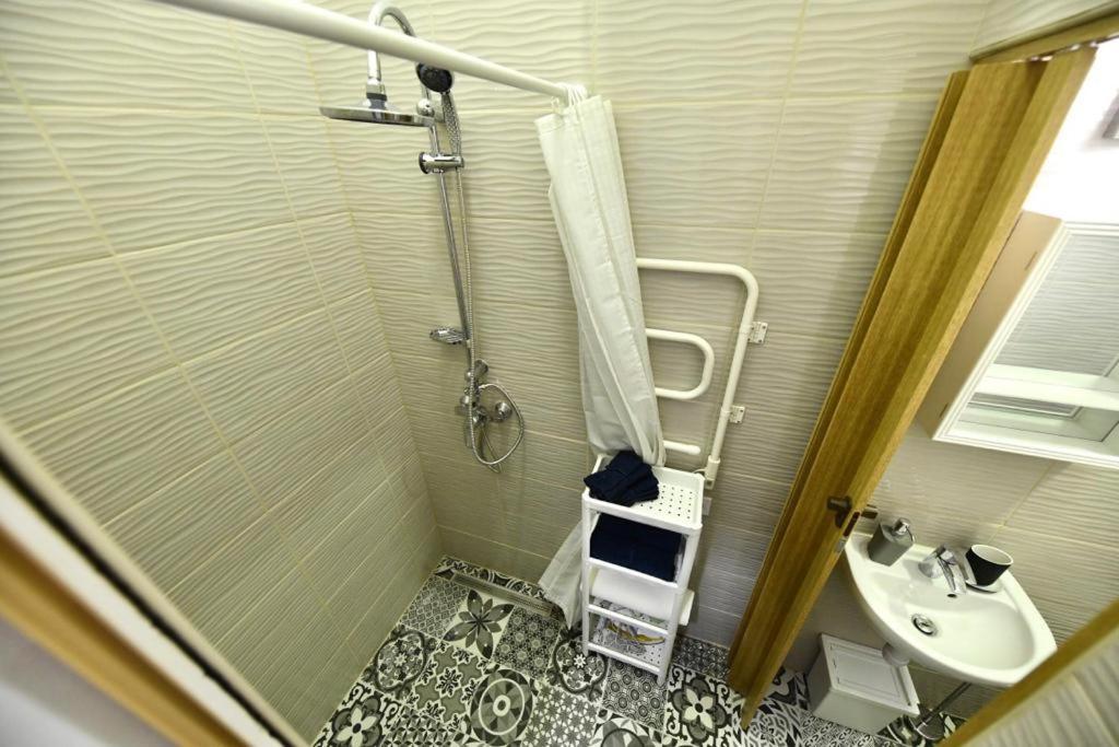 Cosy Flat In Kiraly Str, King Appartement Boedapest Buitenkant foto